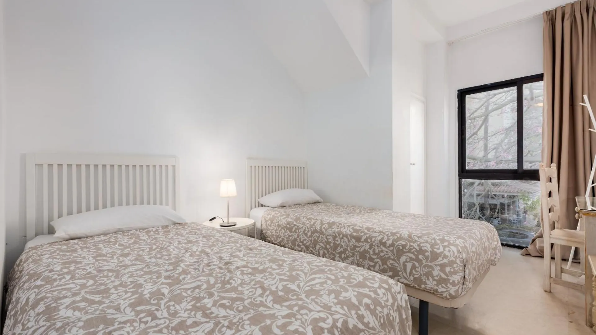 2 Bed Sea View In Marbella Skol Lejlighed
